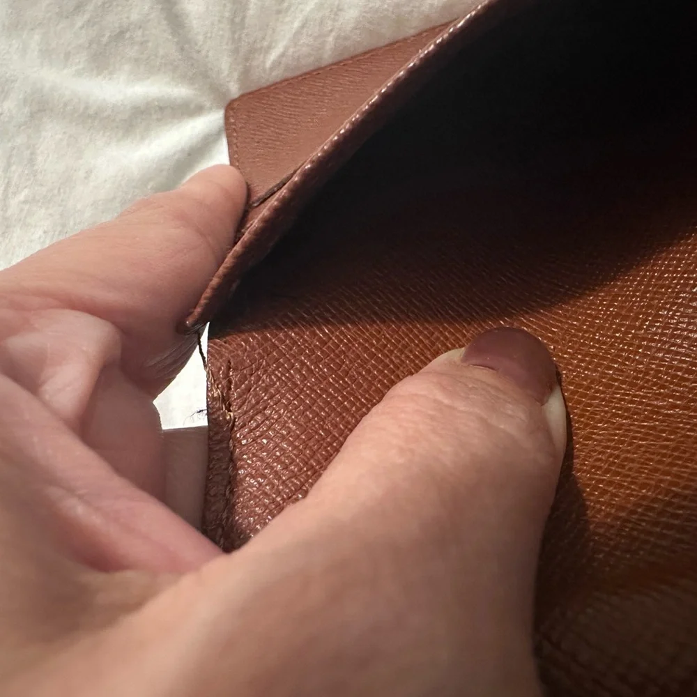 Louis Vuitton Sarah Monogram Wallet - Picture 6 of 6